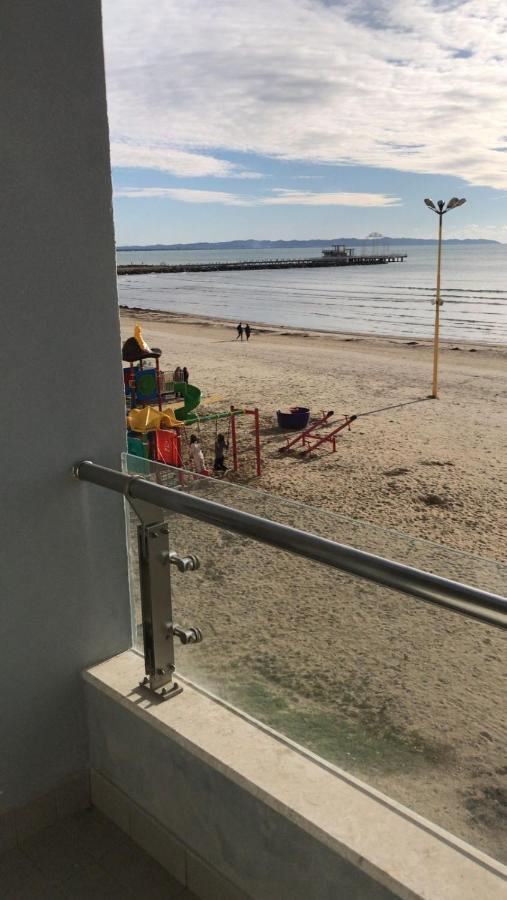 Sea View-Apartment On The Beach - Durrs2 Дуррес Екстер'єр фото