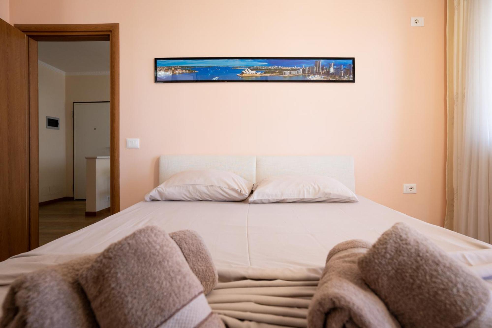 Sea View-Apartment On The Beach - Durrs2 Дуррес Екстер'єр фото