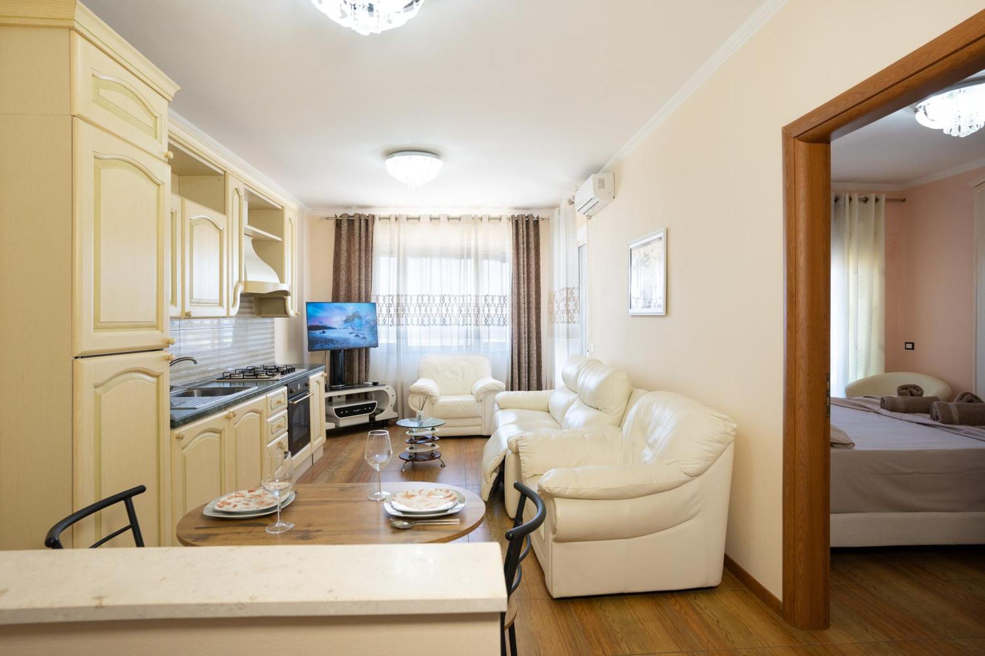 Sea View-Apartment On The Beach - Durrs2 Дуррес Екстер'єр фото