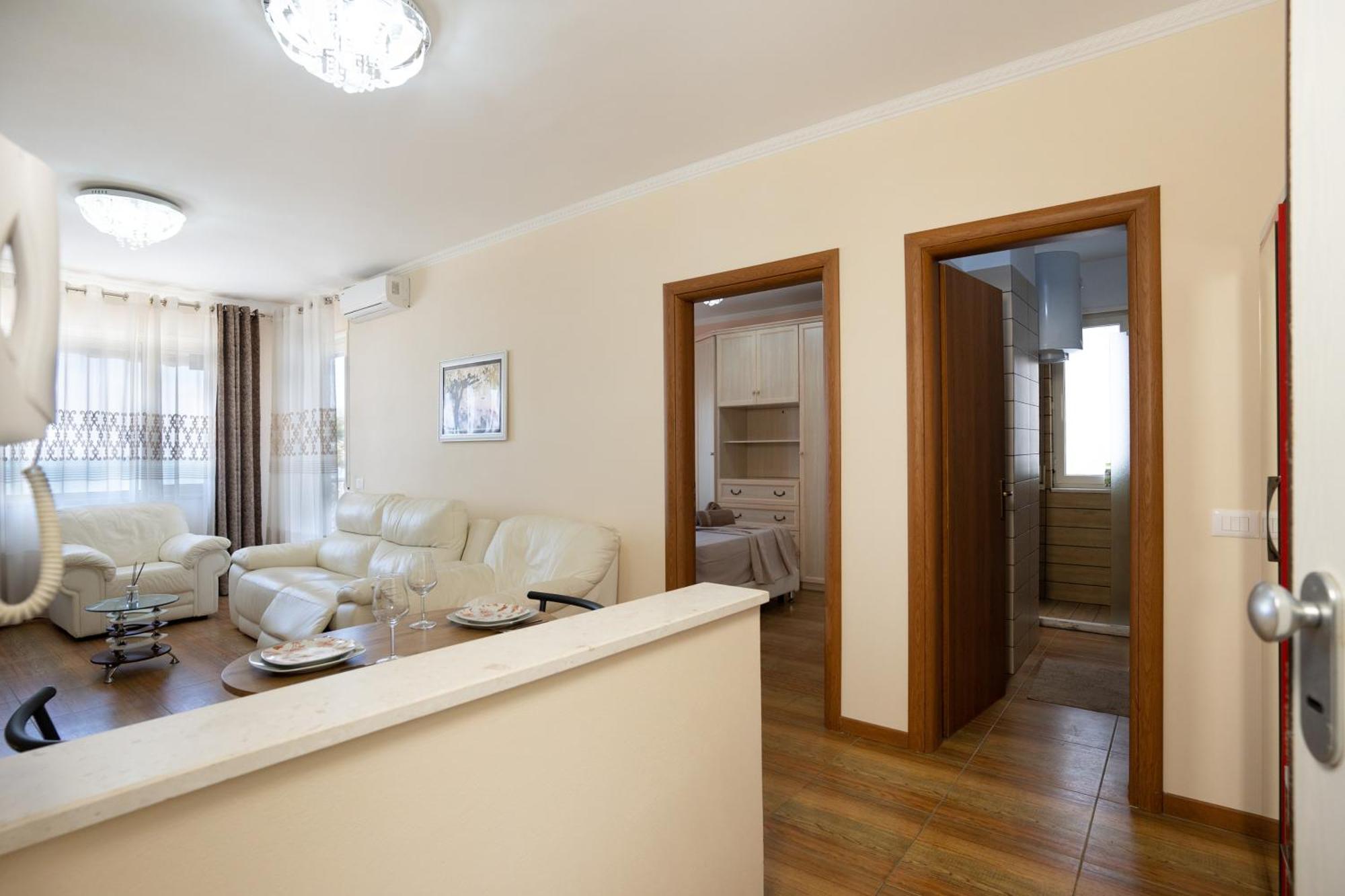 Sea View-Apartment On The Beach - Durrs2 Дуррес Екстер'єр фото